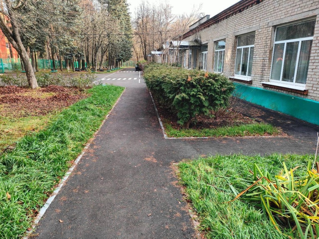 Ровные дорожки и свежий ремонт: как преобразился детский сад «Березка» в Домодедове