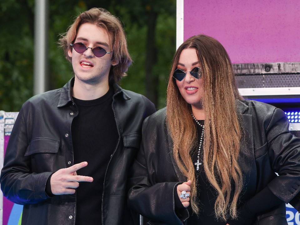 «Отговаривала от музыки»: Дубцова призналась, почему не хотела карьеры для сына