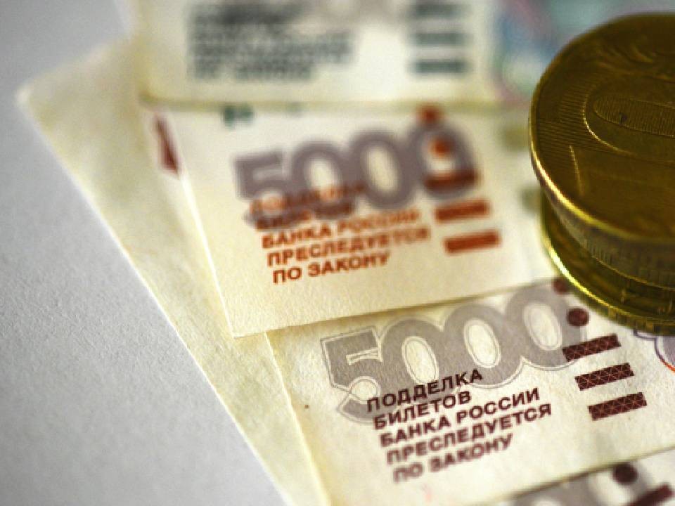 Пенсионерам 80 лет: кого лишат надбавки в ₽10,2 тыс. и как этого избежать? Отвечает экономист Проданова