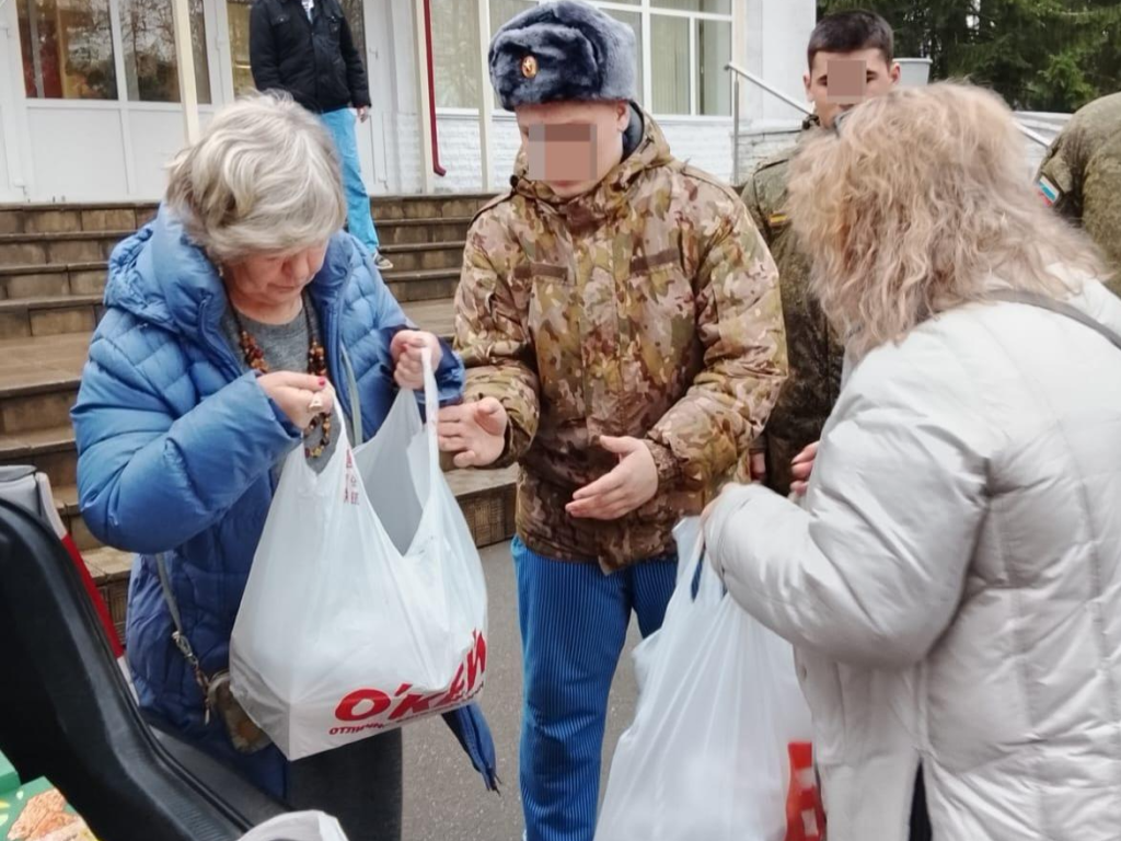 Женщины Наро-Фоминска испекли пирожки для раненых бойцов