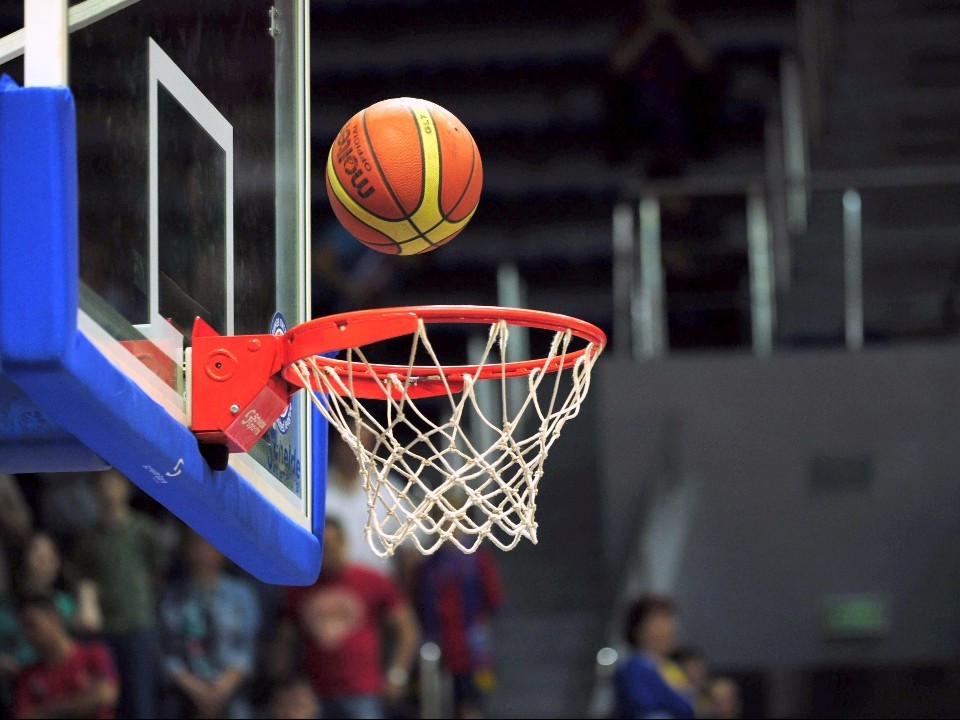 Вперед, к медалям: команды из Сергиева Посада и Хотькова успешно стартовали в Школьной лиге