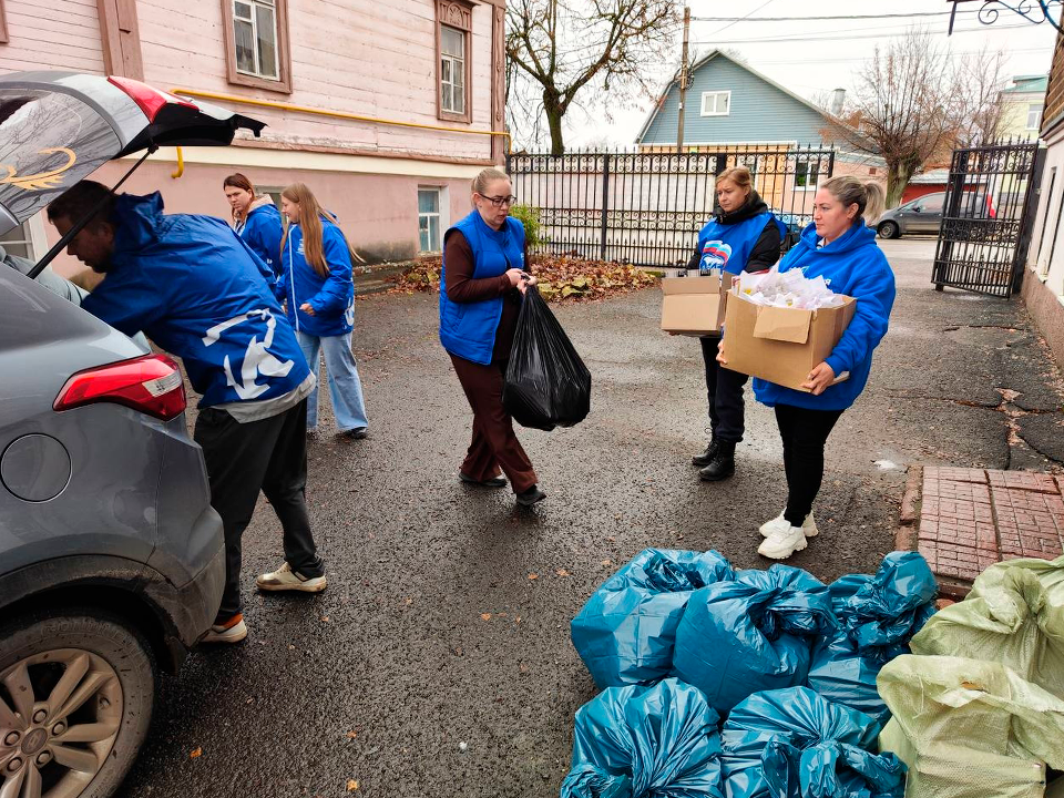 Зарайские волонтеры собрали 10 мешков вторсырья для поддержки военнослужащих