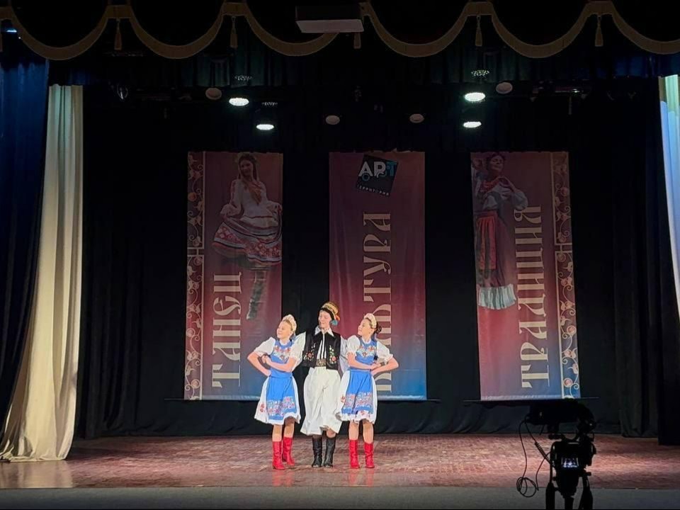 Пять дипломов и бурные овации: ансамбль из Серпухова стал триумфатором танцевального фестиваля