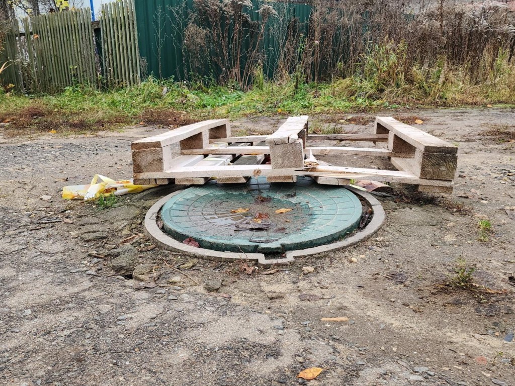 В Ледове восстановят колодец на улице Стадионной после сигнала жительницы