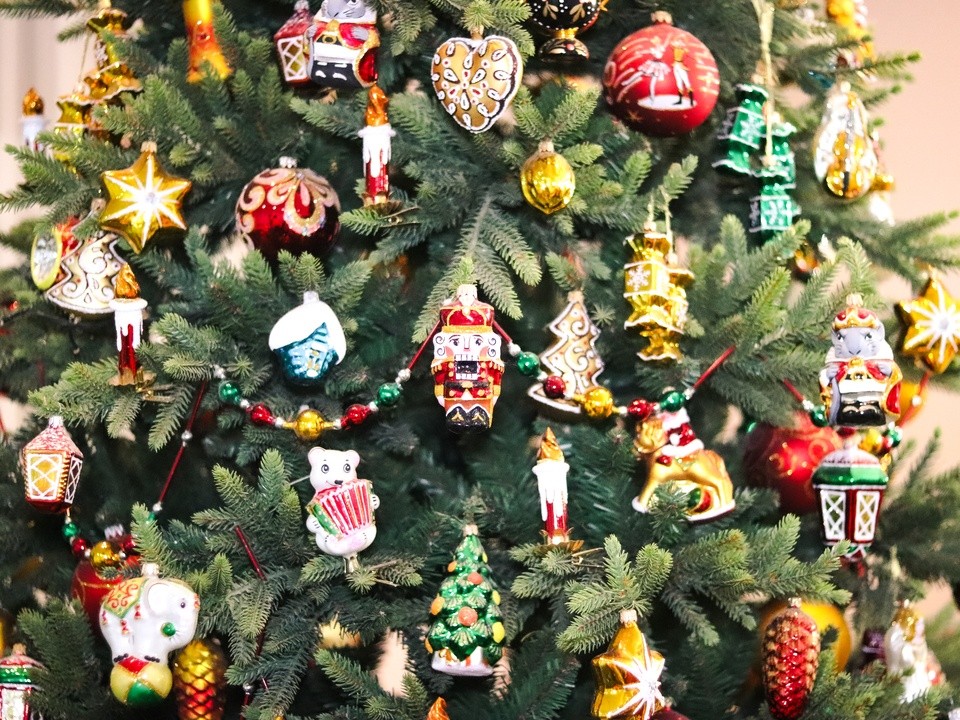 Какие новогодние игрушки помогут привлечь финансовое благополучие и любовь