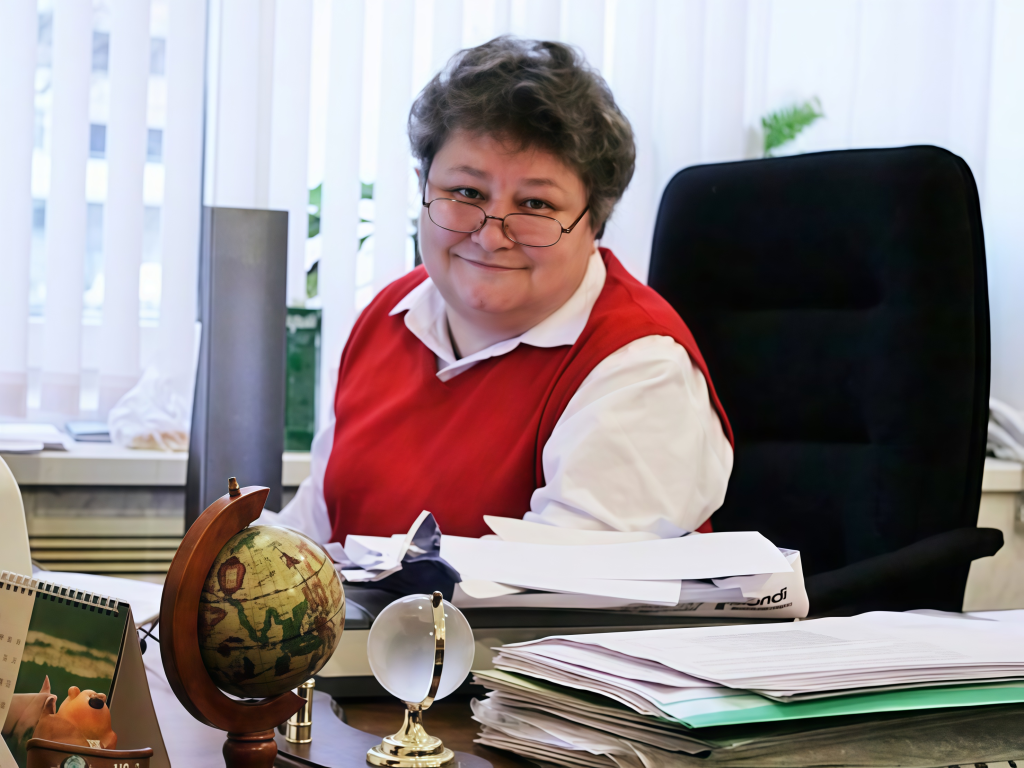 Мемориальную доску в честь легендарного директора школы №2 Нины Халяпиной откроют в Дубне