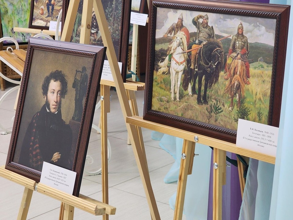 «Три богатыря» и Пушкин сошли с картин на семинаре в Протвине