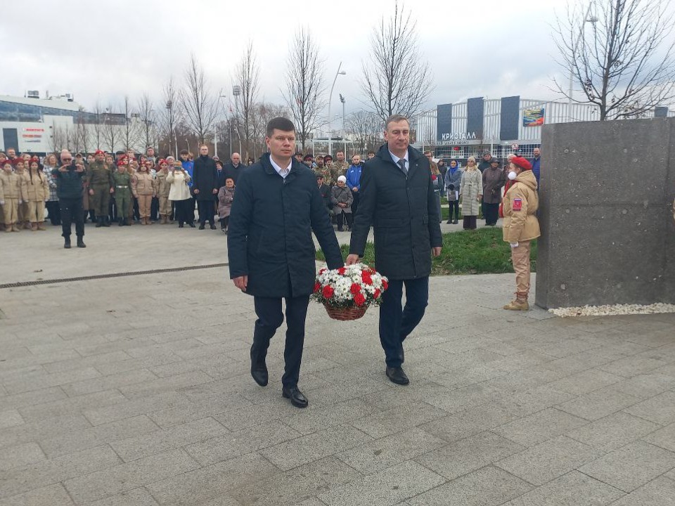 В Электростали после реконструкции открыли Аллею Героев