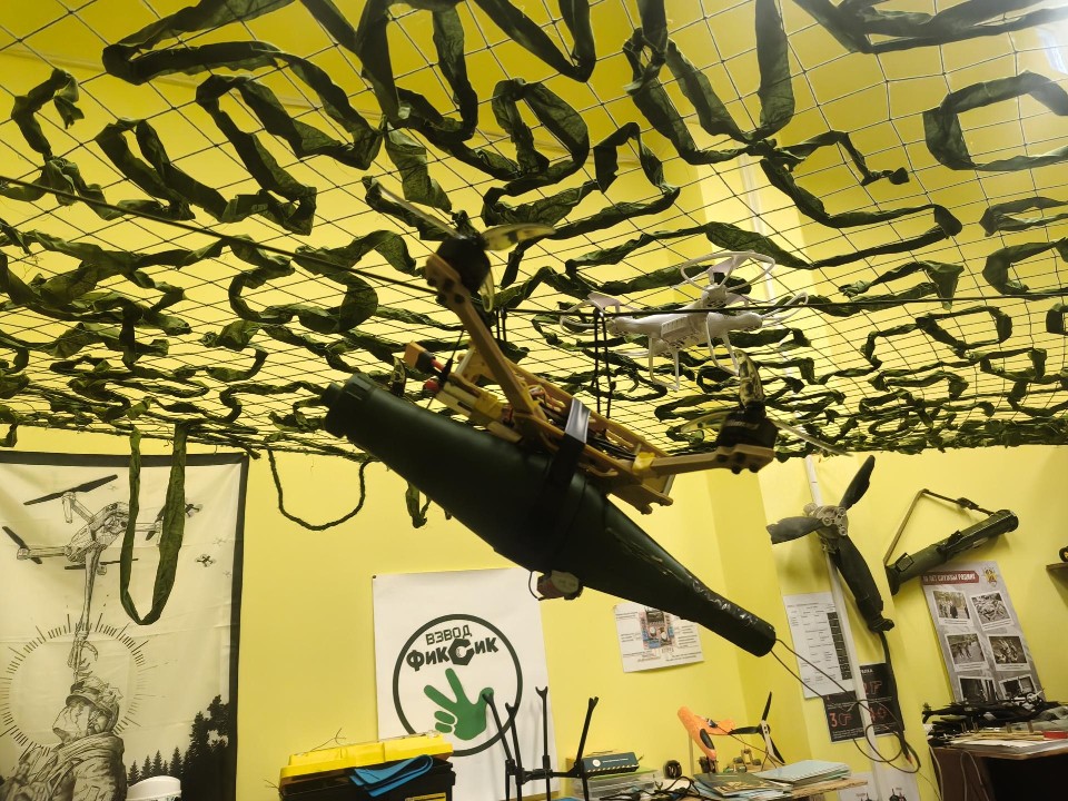 Участник СВО обучает подростков в Одинцовском округе военному делу и управлению дронами