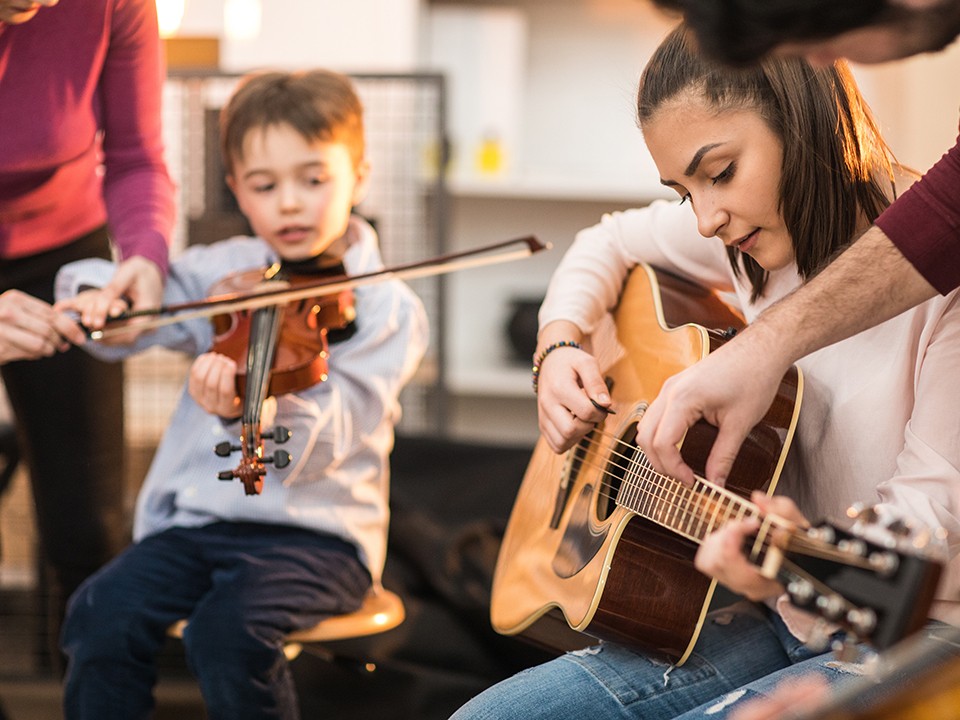 В Дмитриевском нашли решение, чтобы дети не остались без кружков