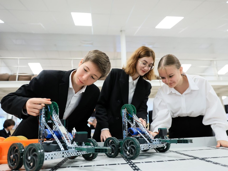 Будущее ваших детей: как получить востребованную профессию в лучших колледжах Подмосковья —  родителям расскажут онлайн