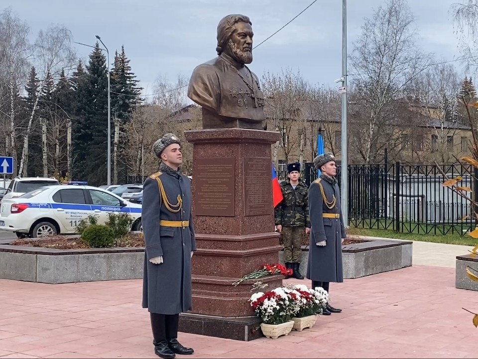 Во Власихе почтили память Героя России протоиерея Михаила Васильева, погибшего в зоне СВО