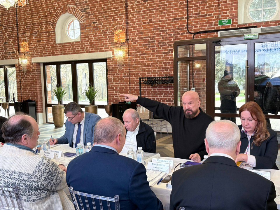 Экономисты Гребневского клуба ищут стратегию прорыва для России