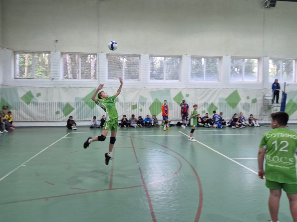 Волейболисты СШОР им. Боброва завоевали второе место первого этапа первенства Московской области