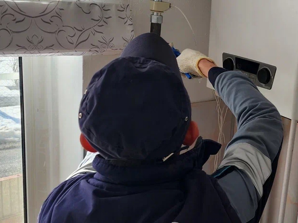 Преступная схема раскрыта: задержаны лжерабочие, «чистящие» вентиляции пенсионерам