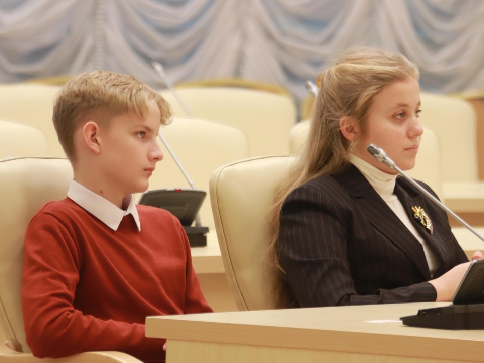 Финансы спели романсы школьникам: проверка знаний в сфере ЖКХ прошла в Подмосковье