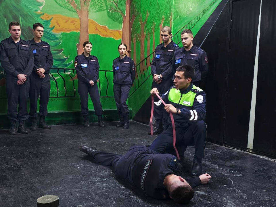 Курсантов университета МВД в Рузе обучили спасению пострадавших в ДТП