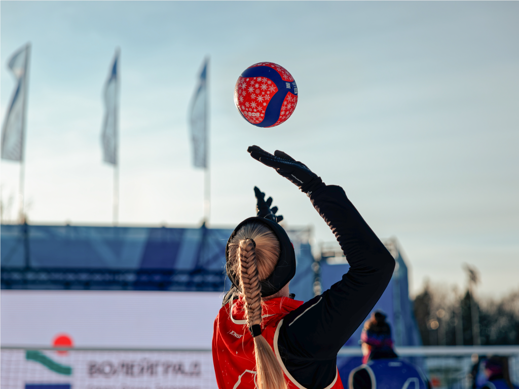 Волейбол в Колюбакине: турнир «Учителя VS Ученики» как пример спортивного духа