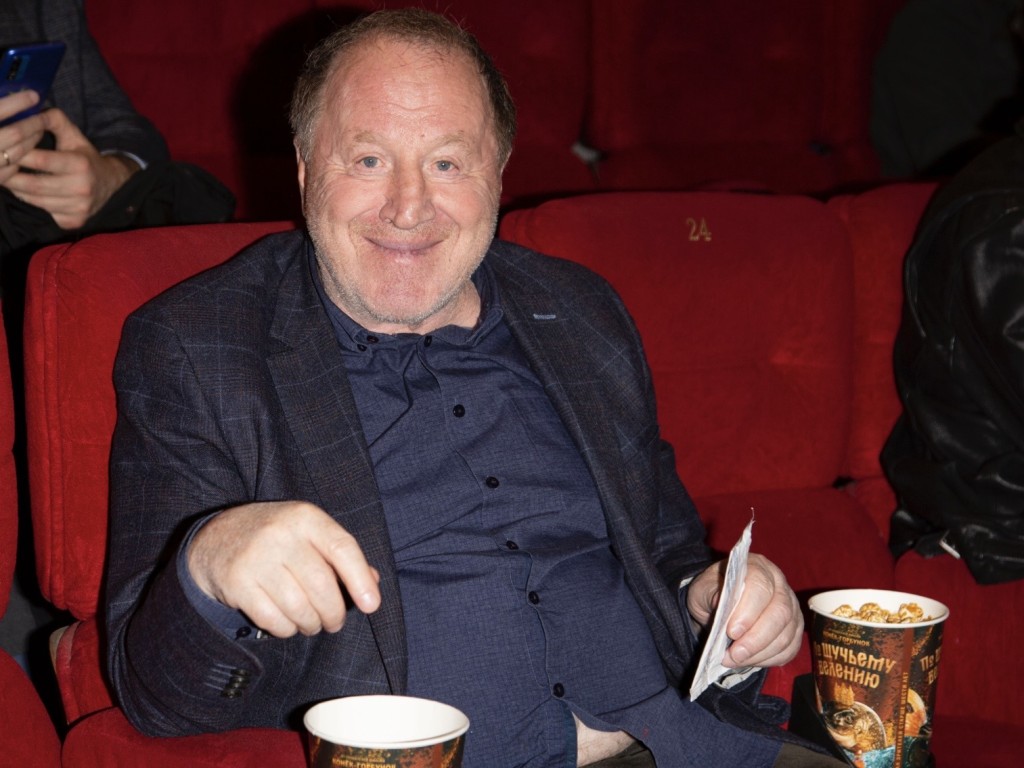 У звезды «Кадетства» проблемы с простатой? Актер Стеклов экстренно госпитализирован