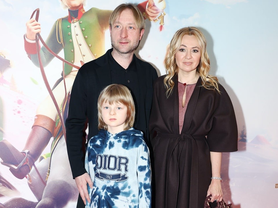 Сын Плющенко попал в больницу: почему Гном Гномыча выгнали на лед с температурой, напичкав лекарствами