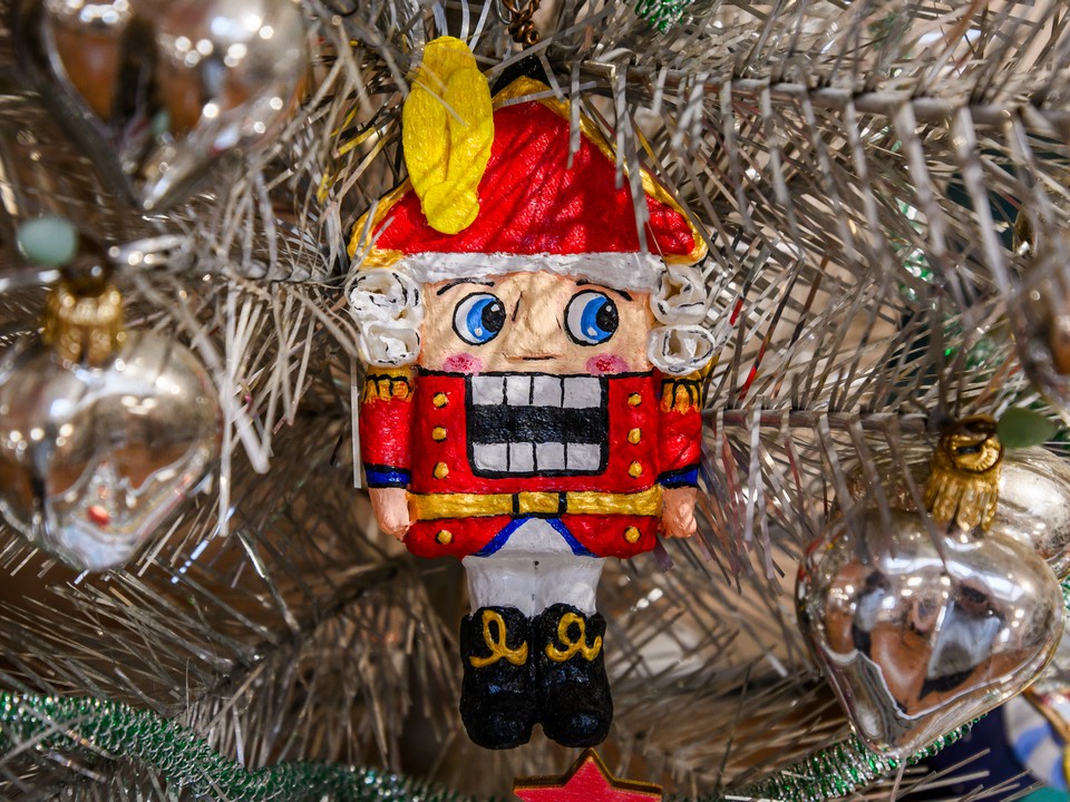 Дед Мороз выберет лучшие елочные игрушки, созданные жителями