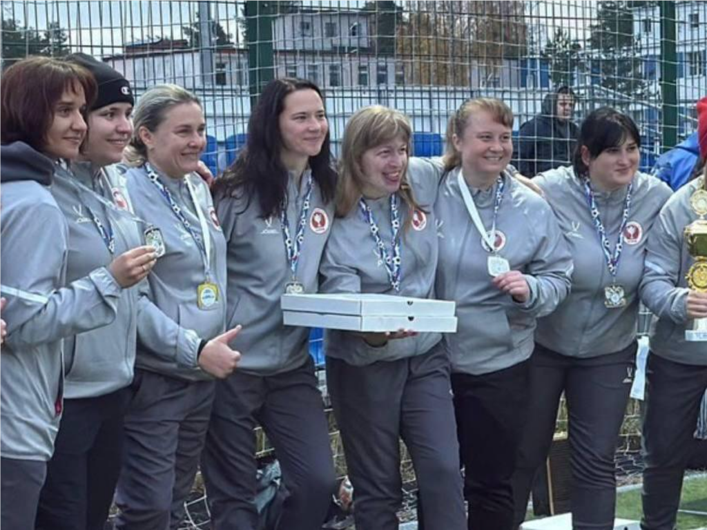 Гордость Подольска: «Футбольные мамы» вернулись с медалями из Дубны