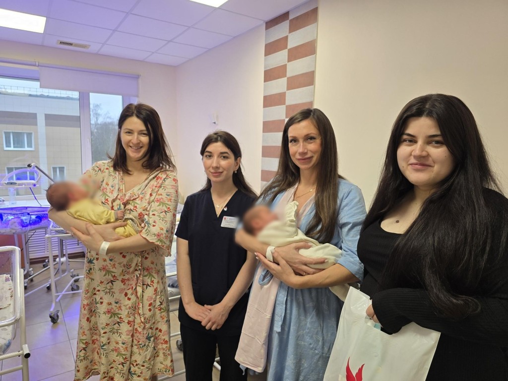 Четыре килограмма счастья: в Видном появился на свет новый «богатырь» накануне Дня матери