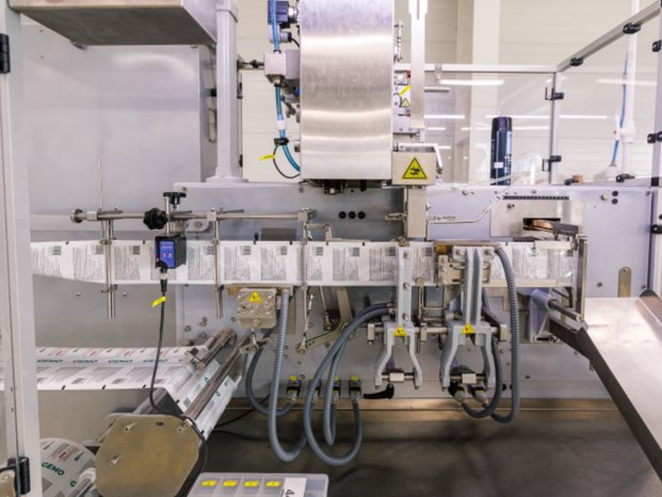 Резидент ОЭЗ «Дубна» запустил выпуск медпластырей: где их будут использовать и почему это важно для пациентов