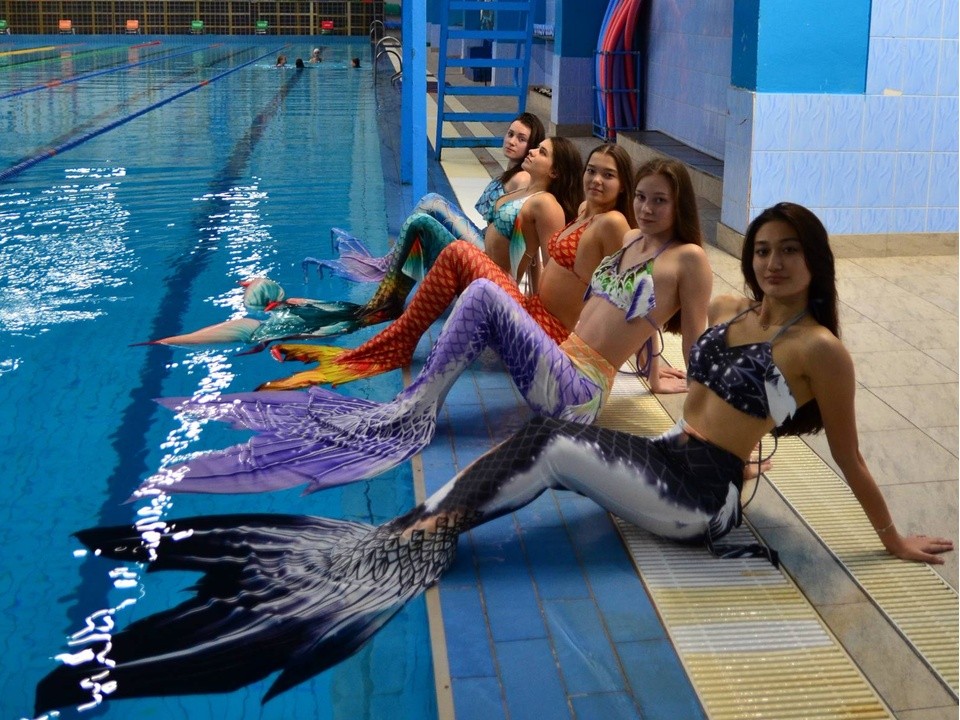 Занятия мермейдингом улучшают осанку, качают пресс и укрепляют ягодицы