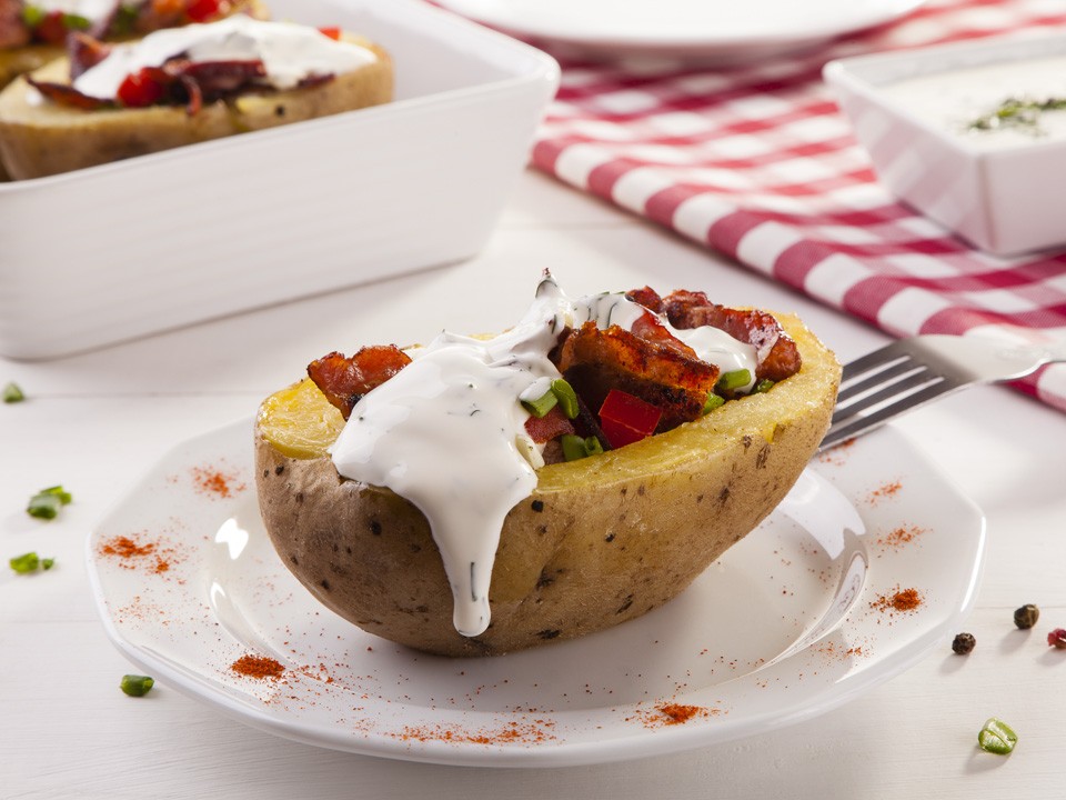 Встречаем Новый 2026 год по-новому: закуски для стола Огненной Лошади от подмосковного шеф-повара