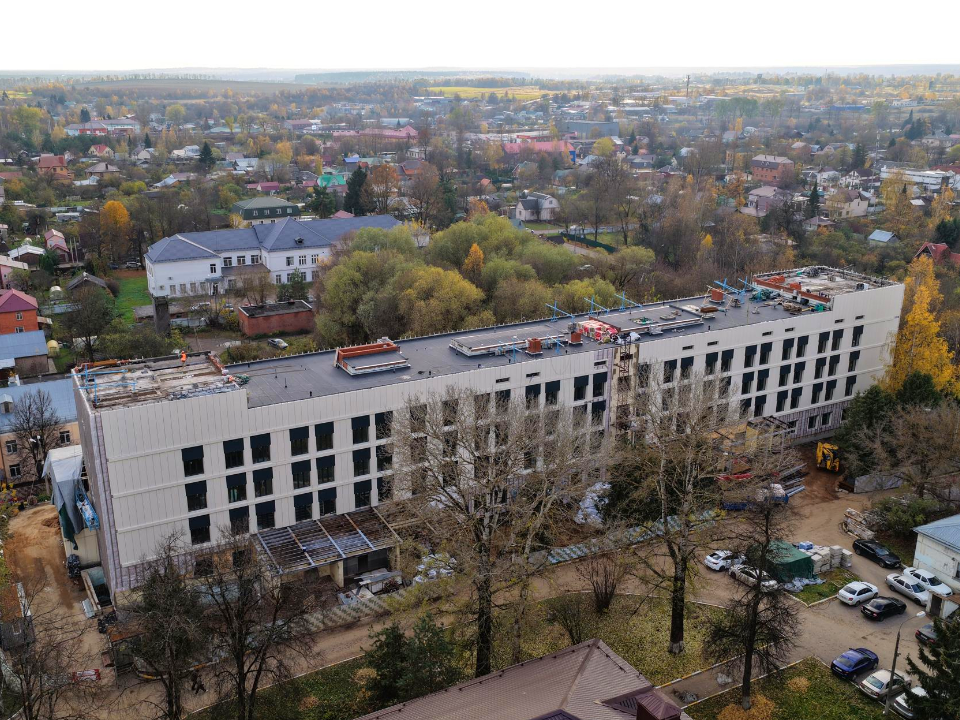 Новая эпоха медицины в Можайске: старая больница оживет как ультрасовременный хирургический центр в 2027 году
