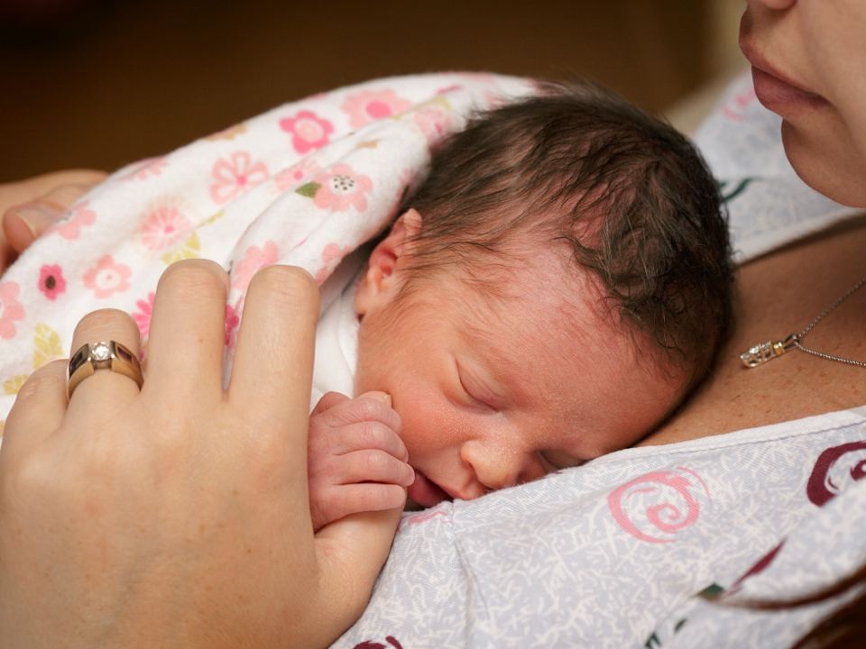 «Расти большой и счастливой, девочка!»: Мишонова рассказала о судьбе спасенной в Турции малышки