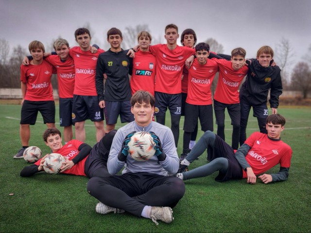 Все по-взрослому: 16-летний школьник самостоятельно организовал футбольную молодежную лигу