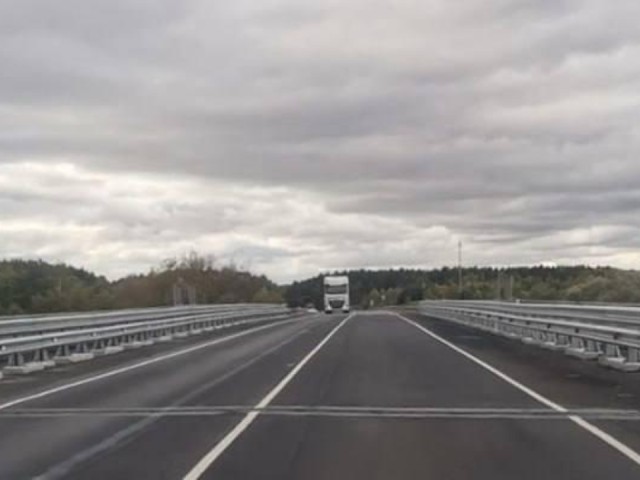 «Золотые» руки Подмосковья: что изменилось на путепроводе через железную дорогу и почему водители уже могут радоваться