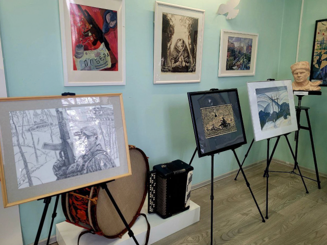 В Зарайске открыли выставку ко Дню Героев Отечества