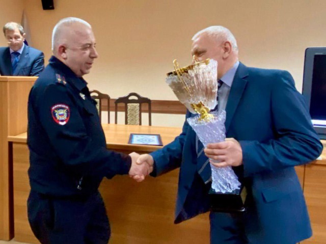 Пять полицейских Шатуры отмечены знаками «Динамо»