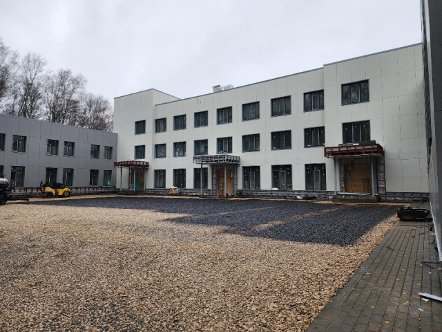 Последние штрихи — и здание не узнать: что ждет учеников обновленной Академии творчества в Ногинске