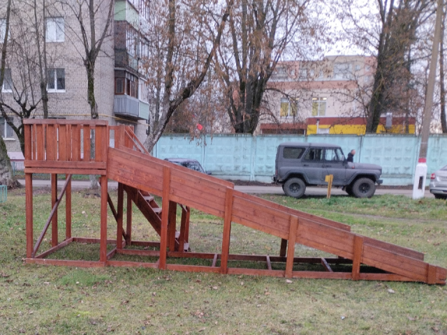На улице Советской в Электрогорске установили зимнюю горку
