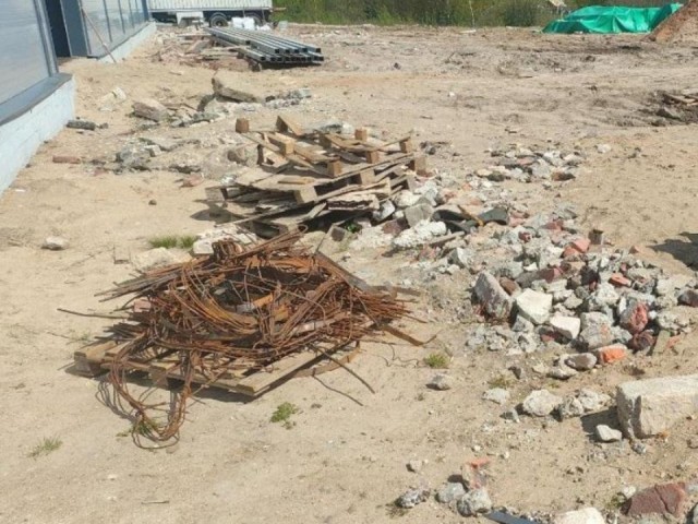 Свалка по соседству: суд обязал застройщика заплатить 1,5 млн за разгром чужого участка