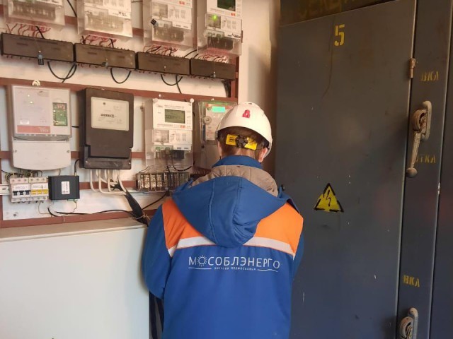 Ледовая арена на 350 кВт: как энергетики обеспечивают свет для 5,5 тыс. болельщиков Воскресенска