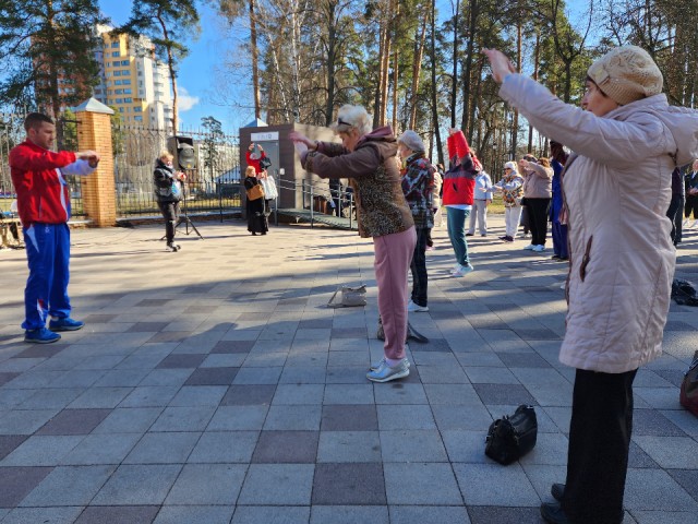 Растяжка и танцы: как отдохнуть в парке «Скитские пруды» на этой неделе