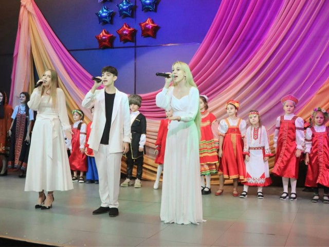 Песнями на разных языках и национальными танцами встретили праздник волоколамцы