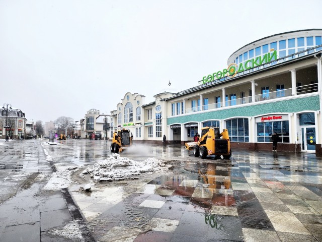 Лицо города привели в порядок в Ногинске после снежного «макияжа»