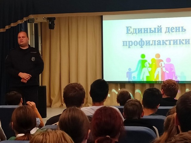 Школьники в Луховицах решительно заявили: «Мы против наркотиков!»