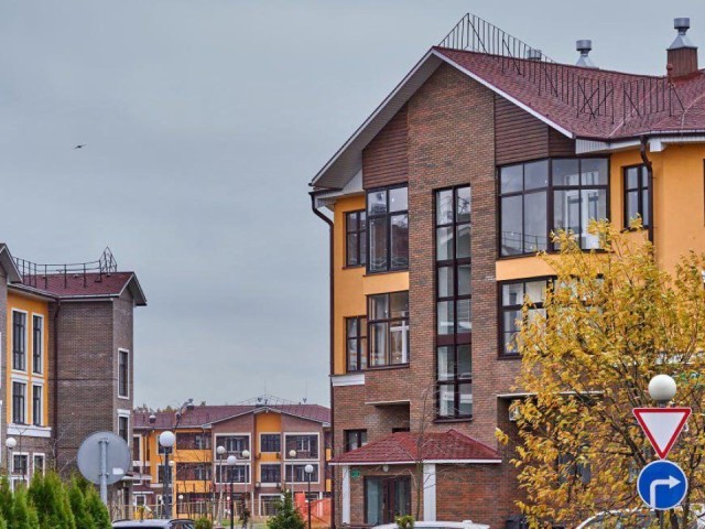 Дворы‑кольца, зелень и охрана: в Красногорске появились 53 новые квартиры с развитой инфраструктурой