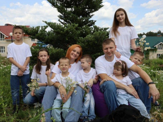 От трех и больше: почему все больше семей в Электростали выбирают статус многодетных