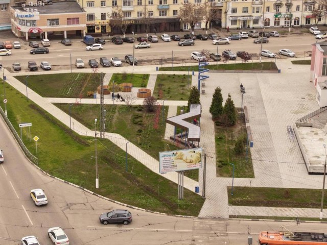 Завершено комплексное обновление территории у молодежного центра «Горизонт»