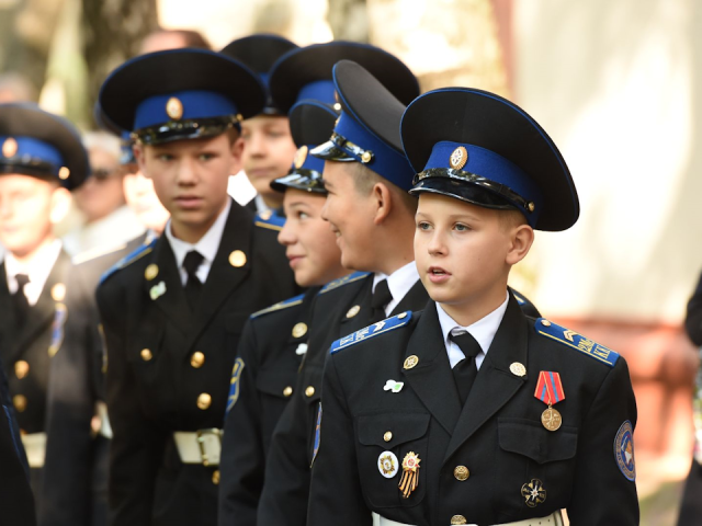 Ученики Любучанской школы представят округ на Кремлевском кадетском балу