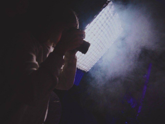 Театральные лучи и завораживающие тени запечатлели студентки медиашколы в Щелкове