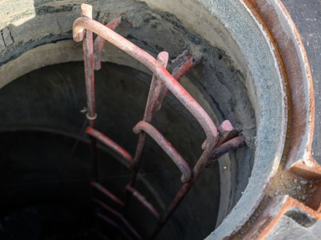 Операция «Чистая труба»: как водоканал Фрязина борется с засорами и ремонтирует колодцы